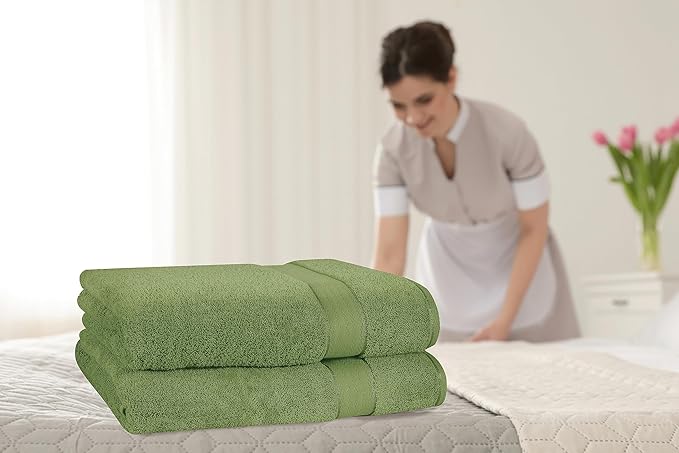 GLAMBURG 700 GSM Premium Cotton 2-Pack Oversized Extra Large Bath Sheet Set - 100% Combed Cotton - 2 Bath Sheets 35x70 - Luxury Hotel & Spa Quality - Durable Ultra Soft Highly Absorbent - Kiwi Green