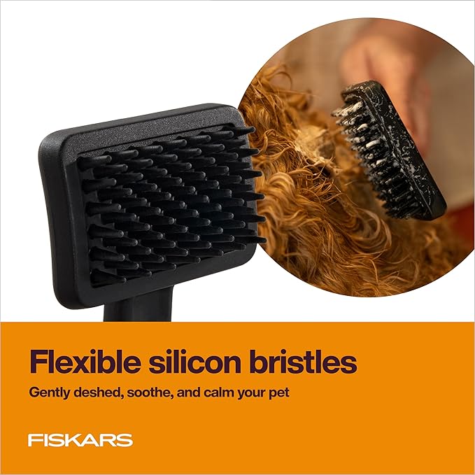 Fiskars Pet Brush